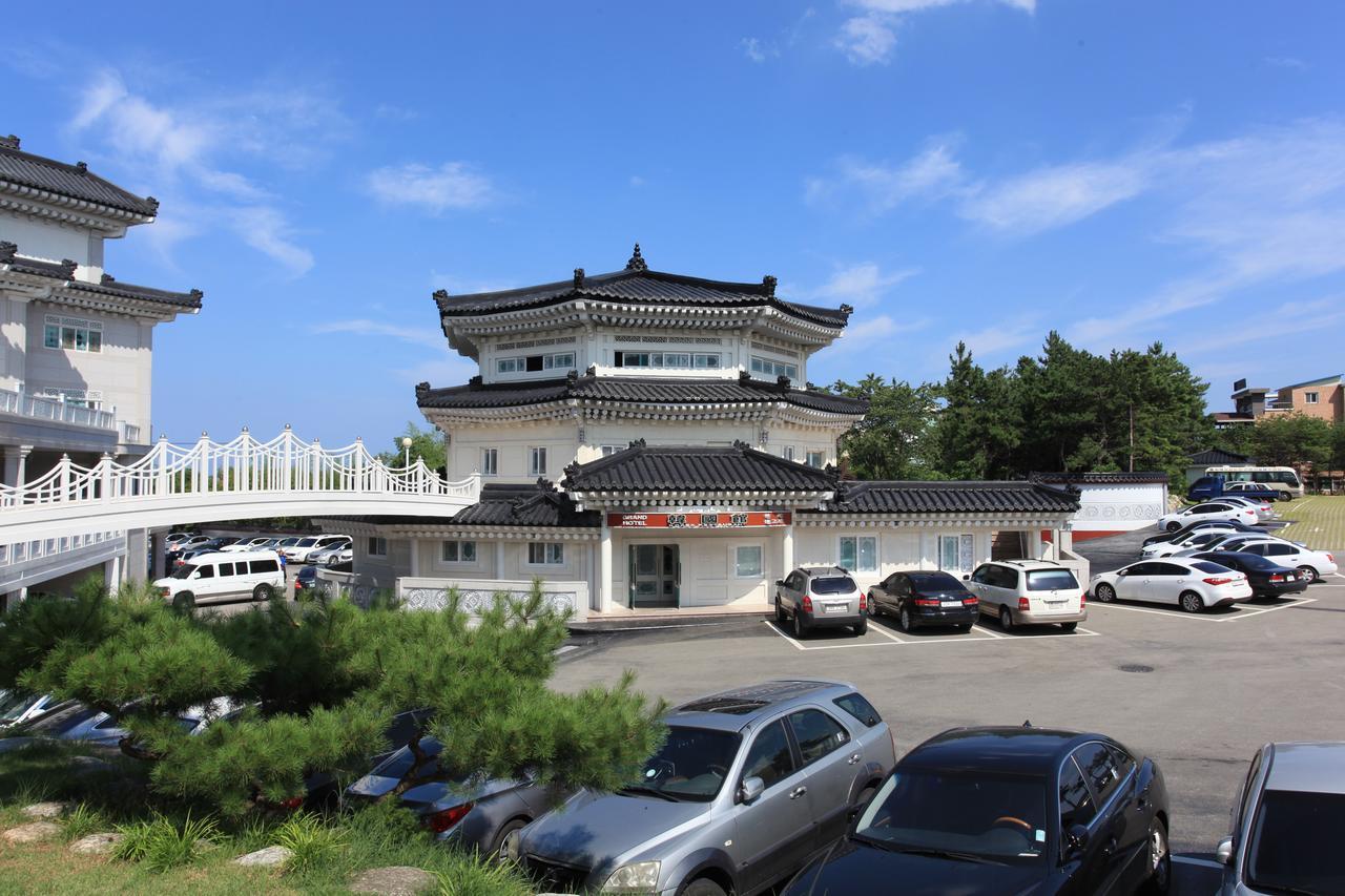 Donghae Medical Spa Convention Hotel Exterior photo